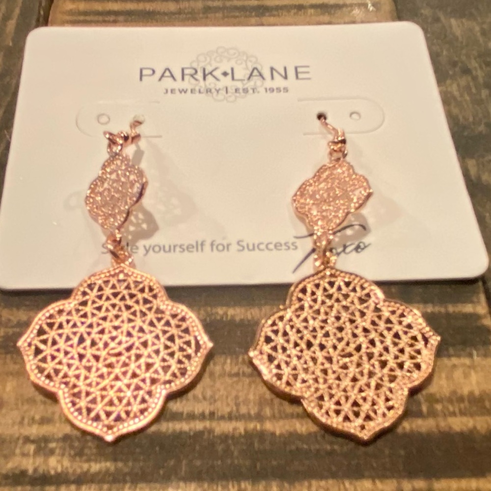 Park Lane Moana earrings, Rose Gold, NWT - never worn - Picture 4 of 6